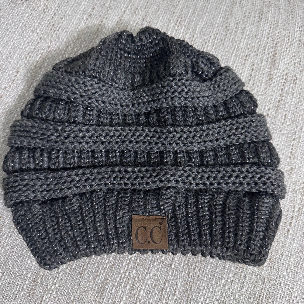 🧶CC 100% Acrylic gray beanie